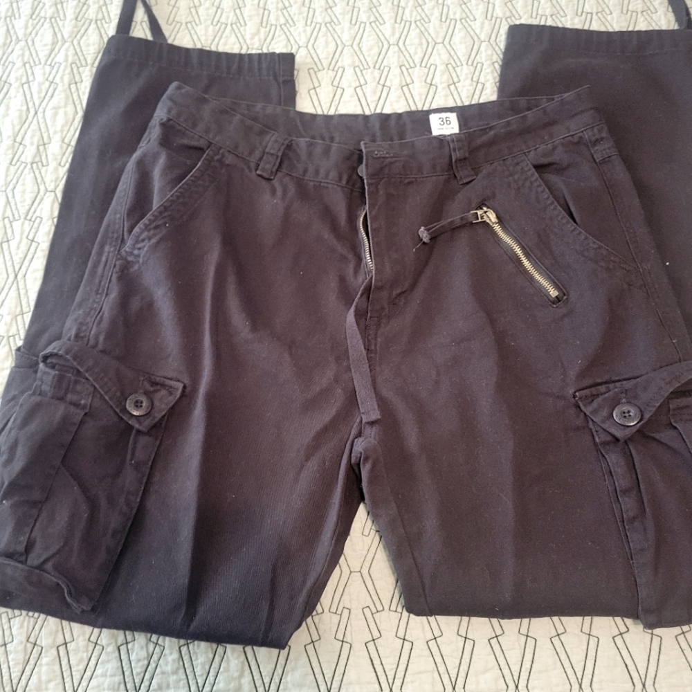 Black cargo pants